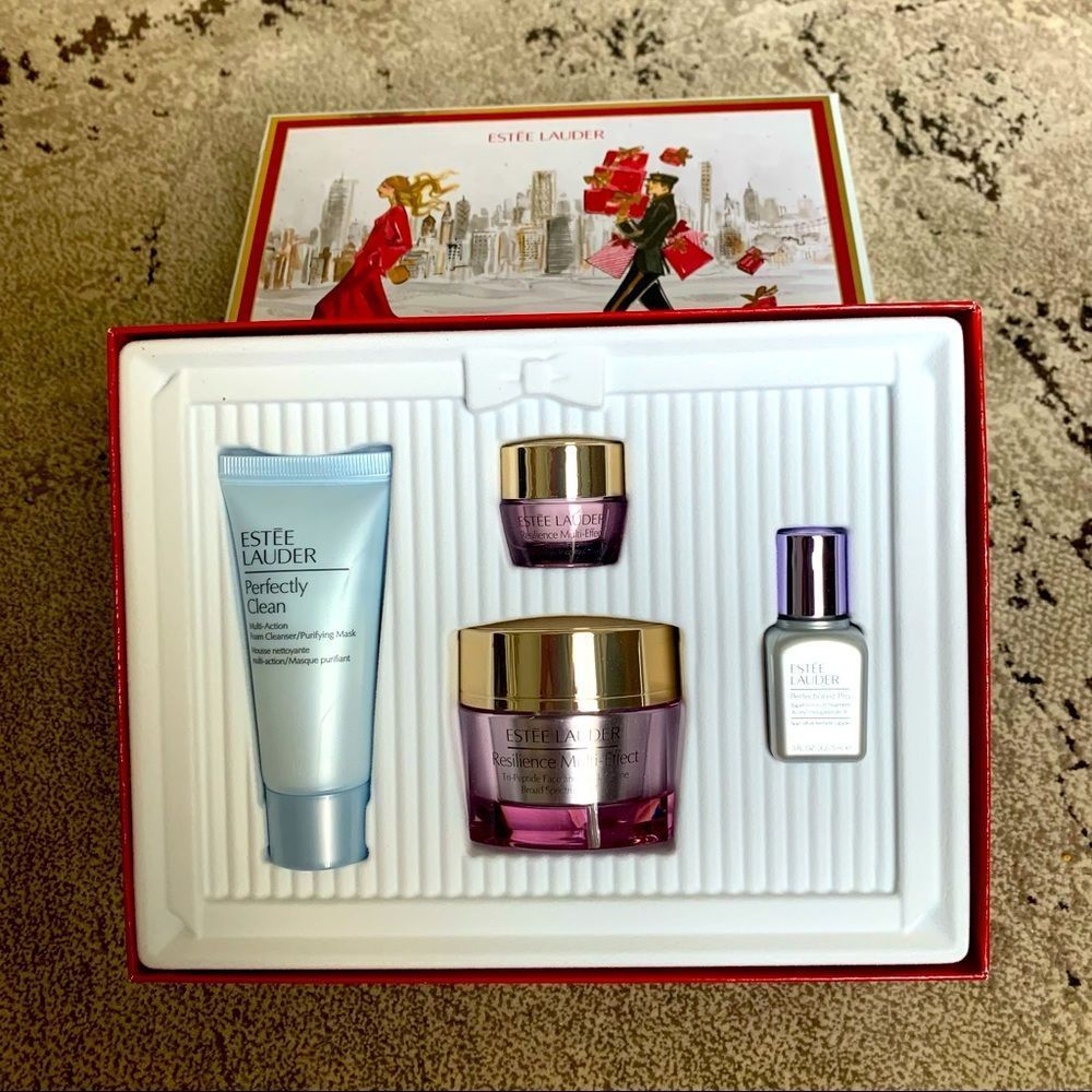 NIB Estee Lauder Lift Glow Skincare 4 Piece Gift